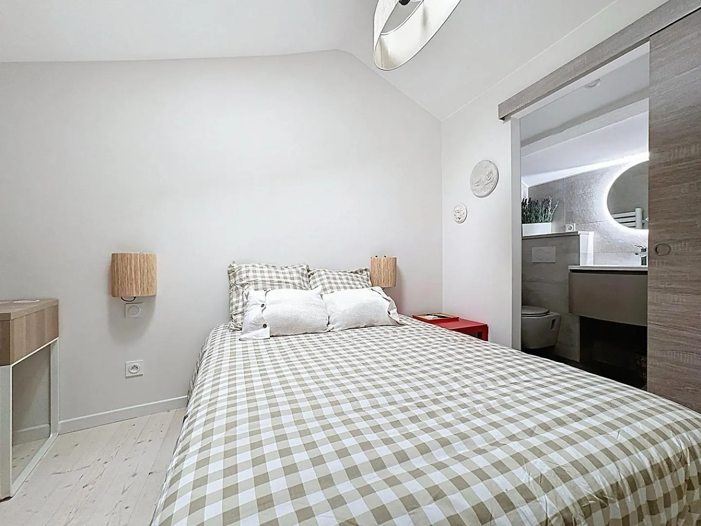 Quarto em Acomodações Particulares Saint-Amour - Anse Centre - Chambre Et Salle De Bain Wc Privee - Cuisine Partagee